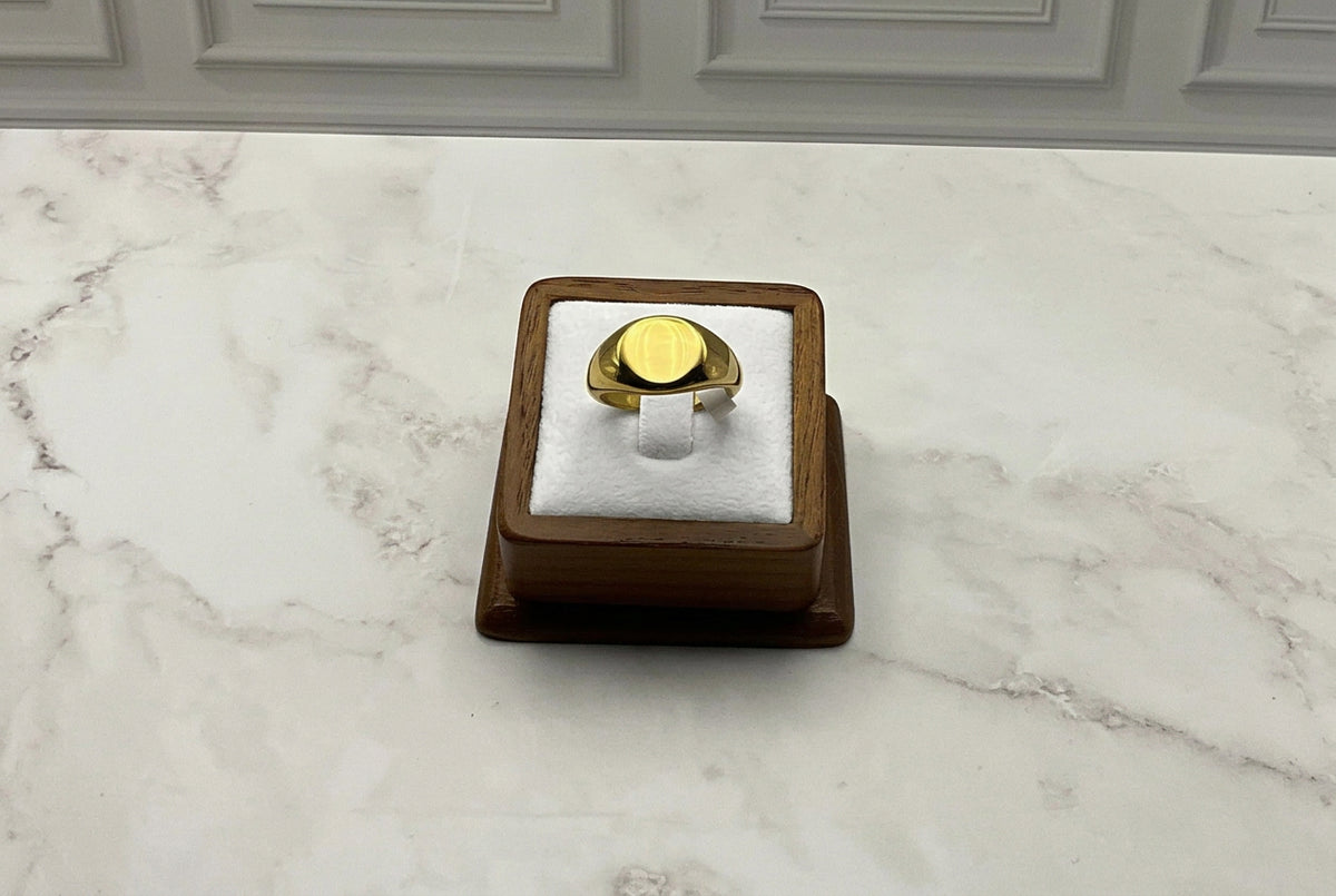 Signet Ring Gold