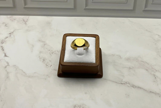 Signet Ring Gold