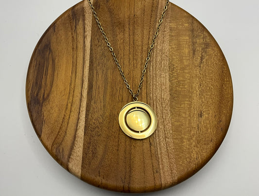 Spinning circle necklace Gold