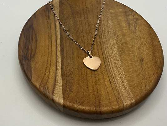 Mini heart necklace rose gold
