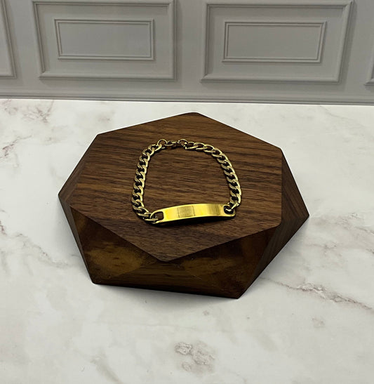 Figaro Bracelet Gold