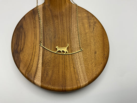 Cat necklace gold