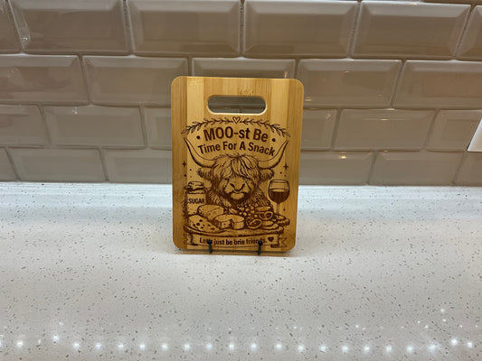 Medium Bamboo Cutting Board – MOO-st Be Time for a Snack
