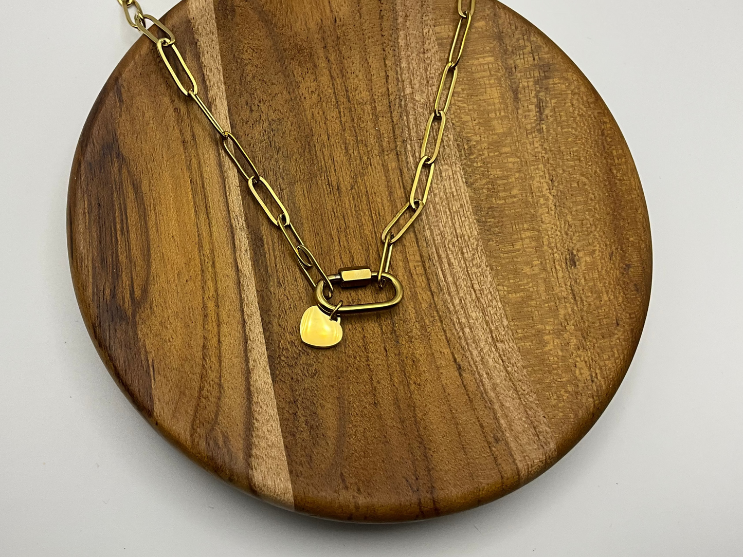 Paperclip chain charm necklace gold